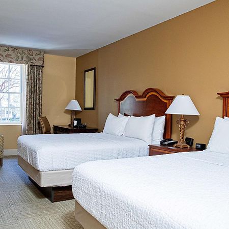 Hampton Inn Charleston-Historic District Екстериор снимка