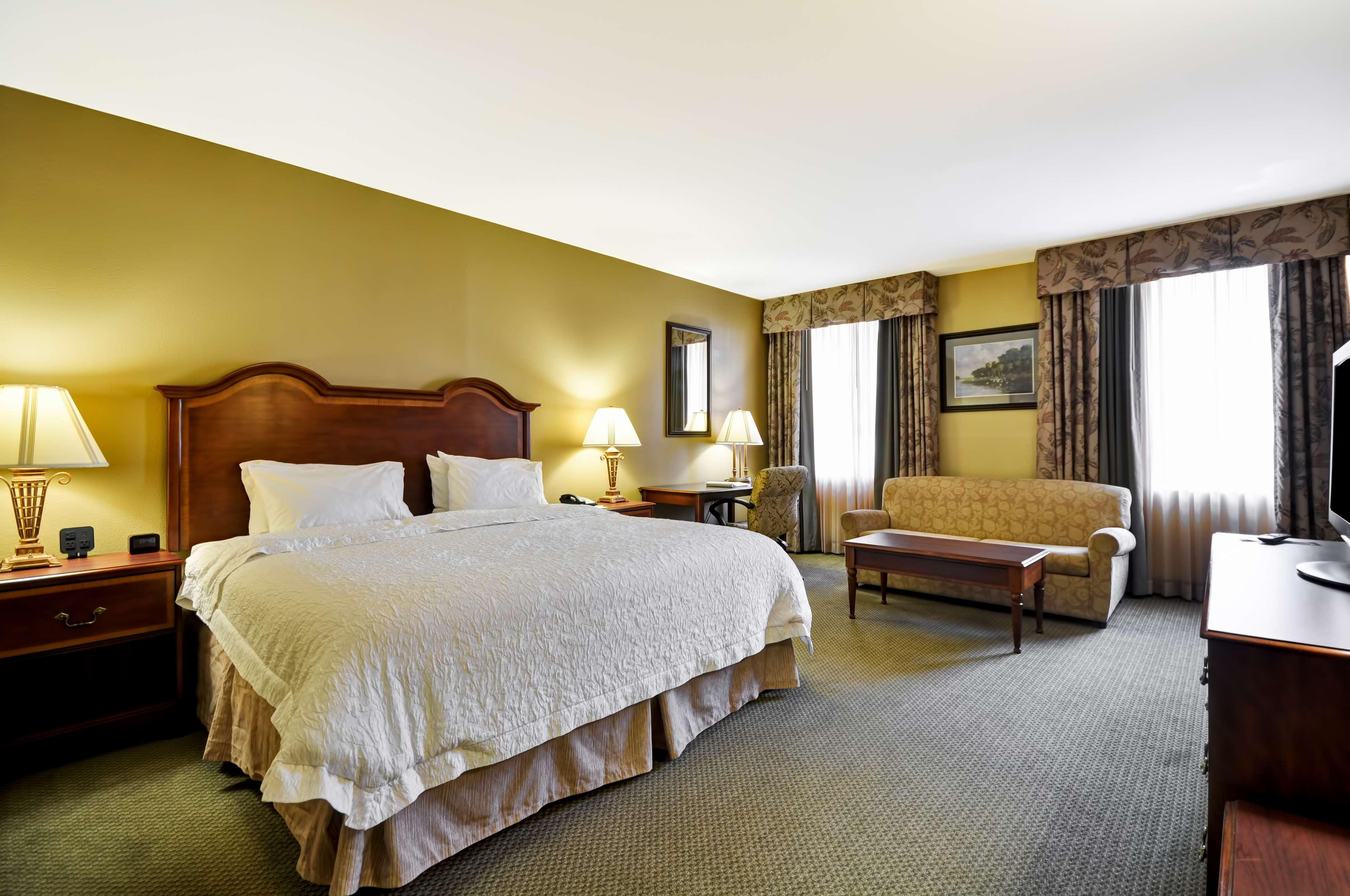Hampton Inn Charleston-Historic District Екстериор снимка