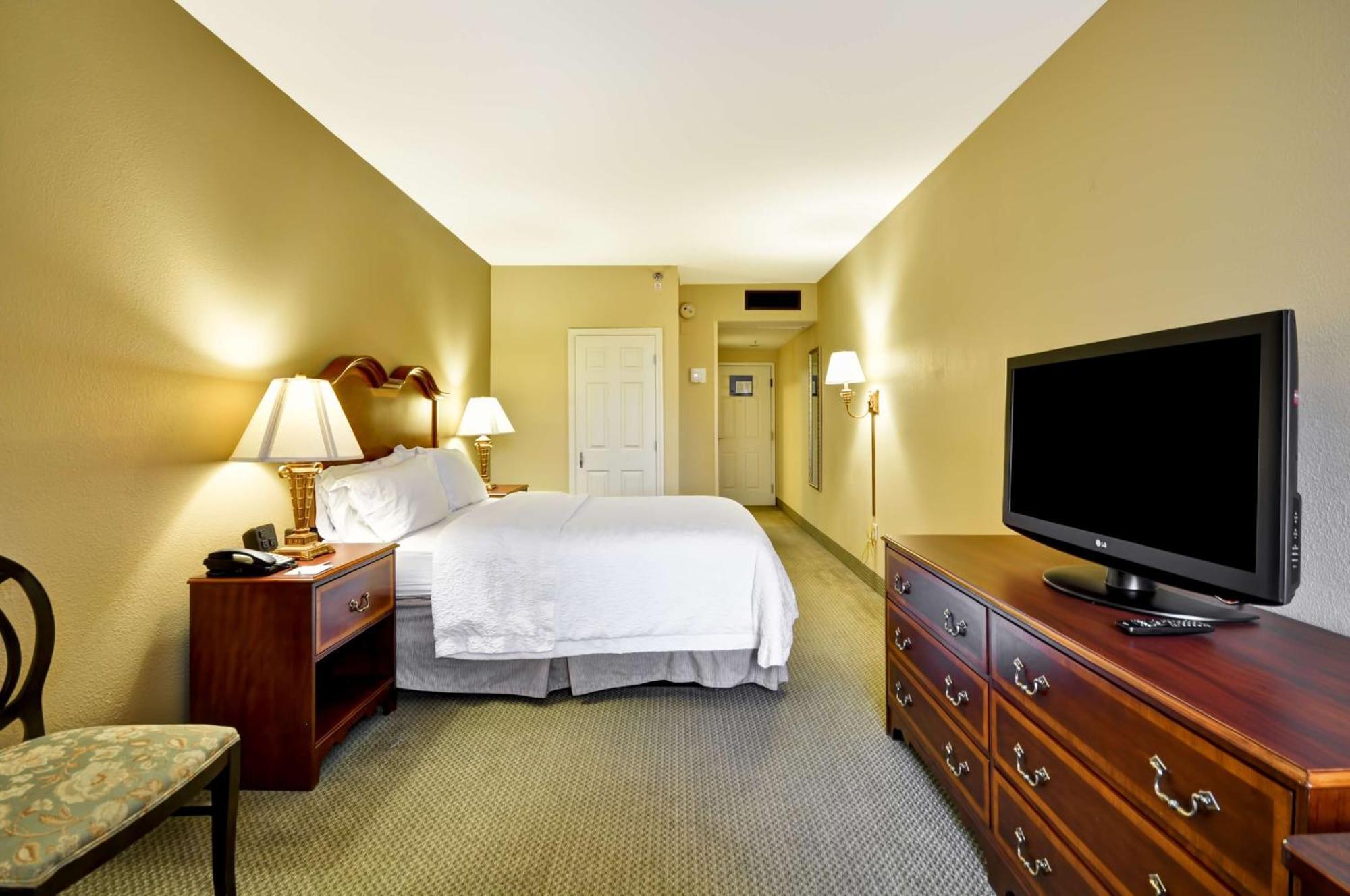 Hampton Inn Charleston-Historic District Екстериор снимка