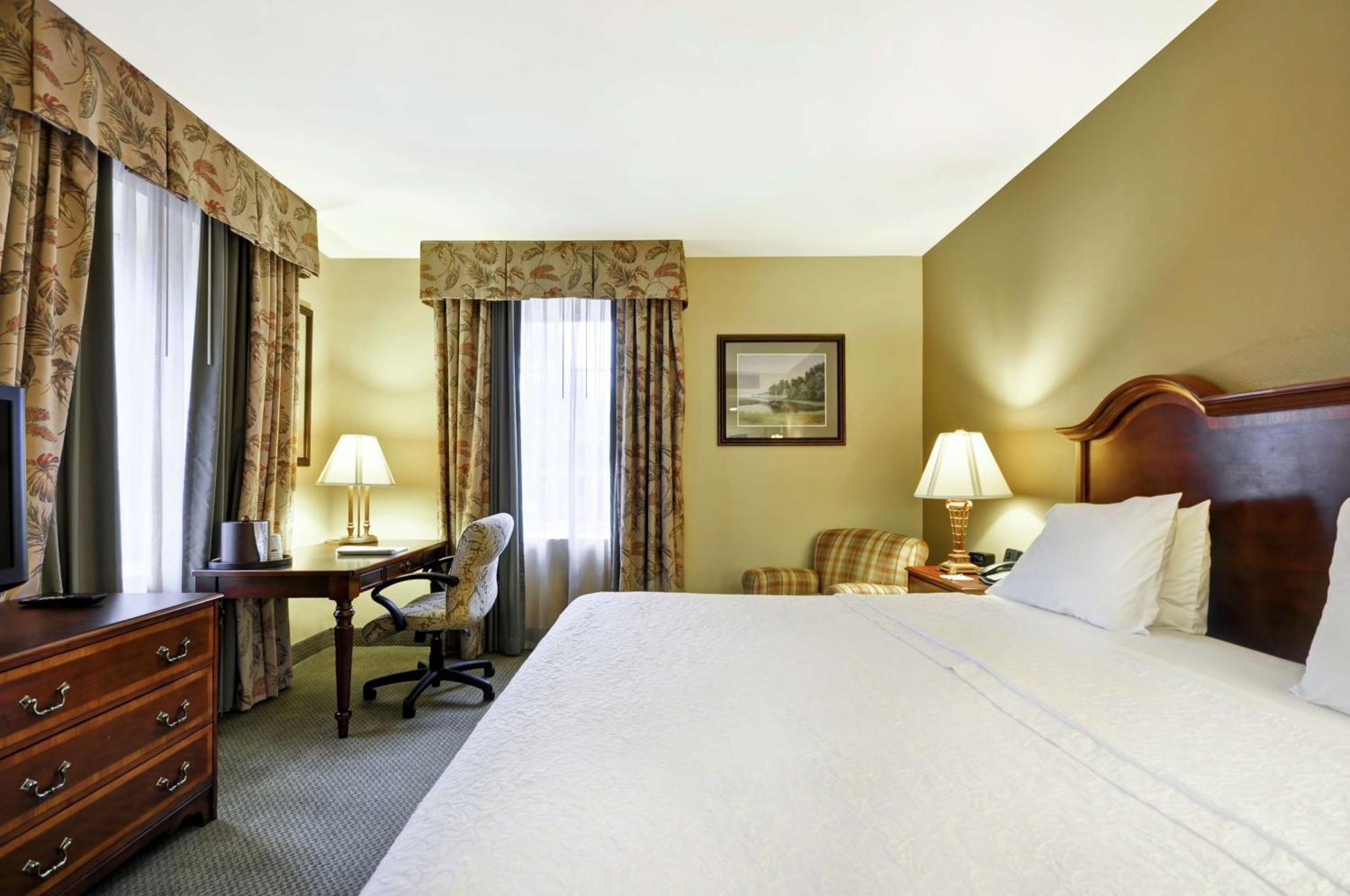 Hampton Inn Charleston-Historic District Екстериор снимка