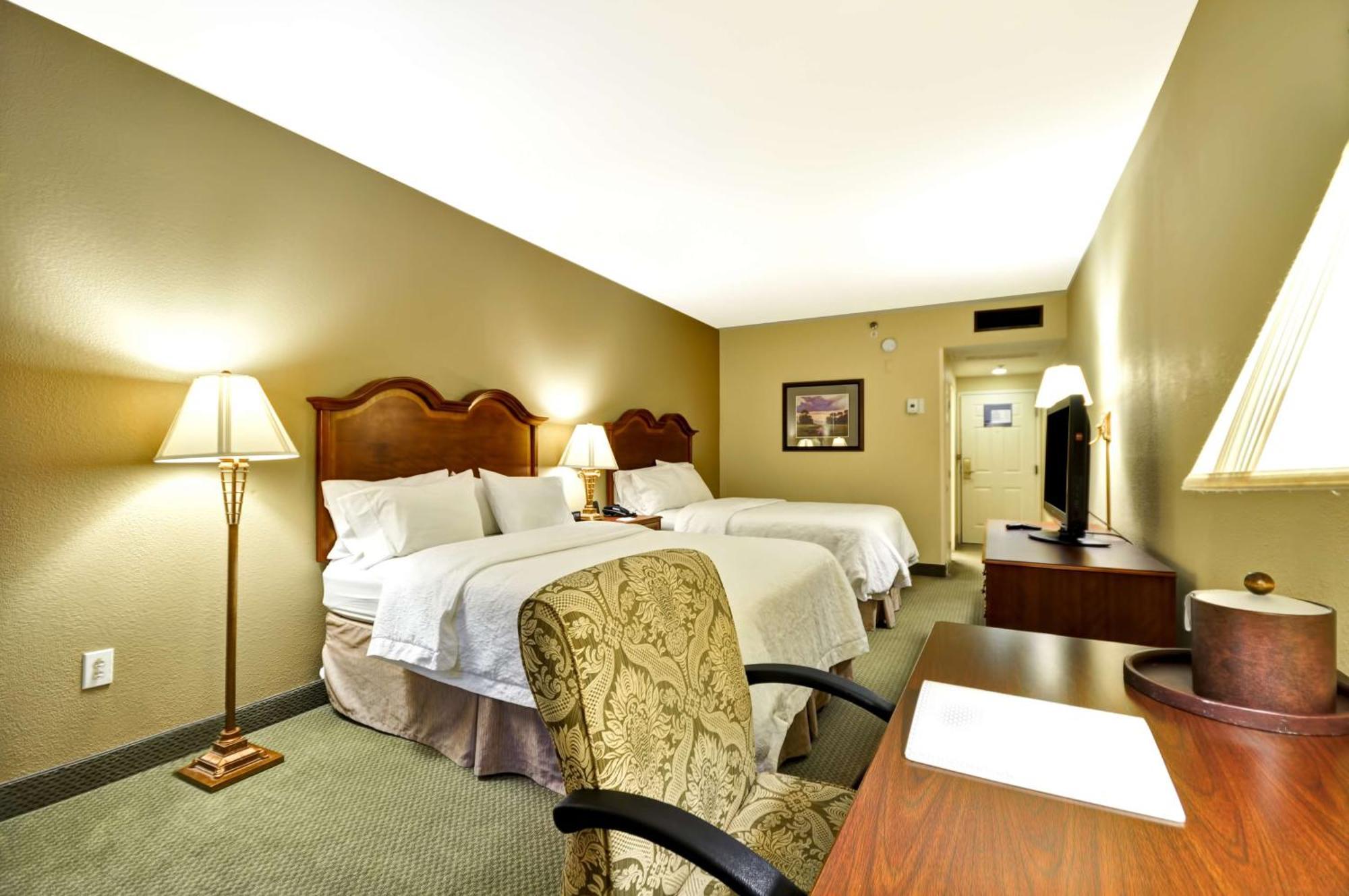 Hampton Inn Charleston-Historic District Екстериор снимка