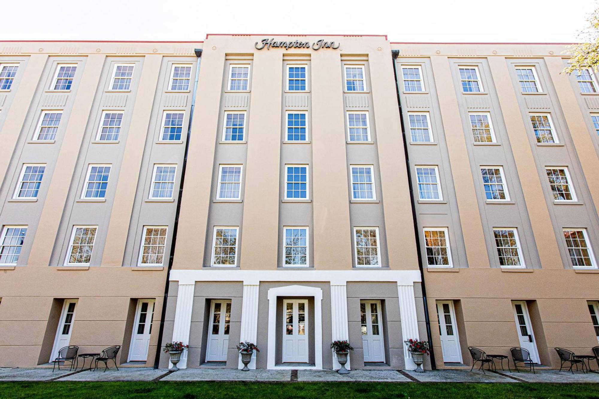 Hampton Inn Charleston-Historic District Екстериор снимка