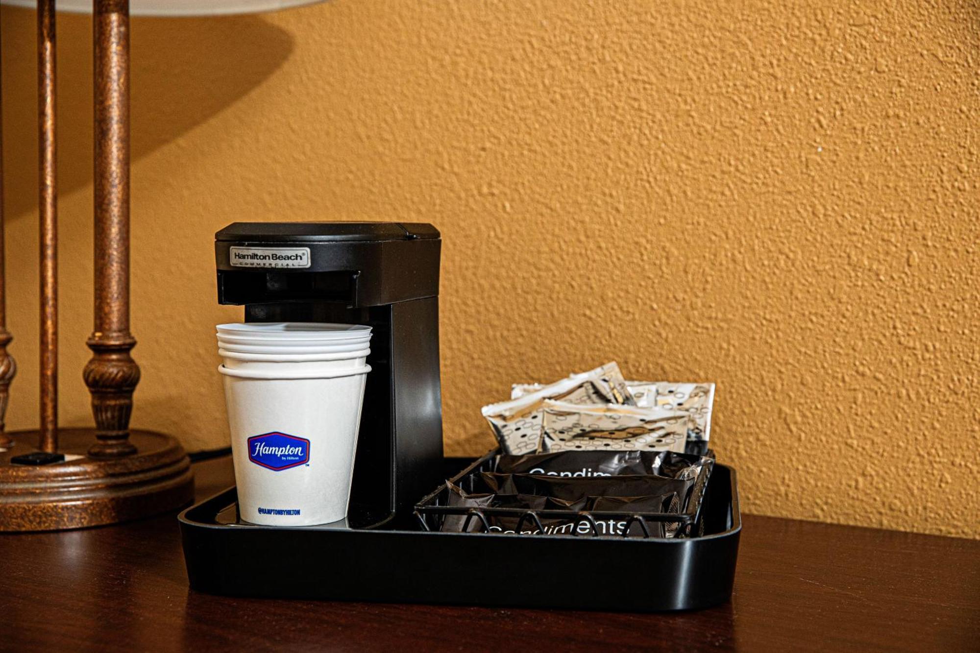 Hampton Inn Charleston-Historic District Екстериор снимка
