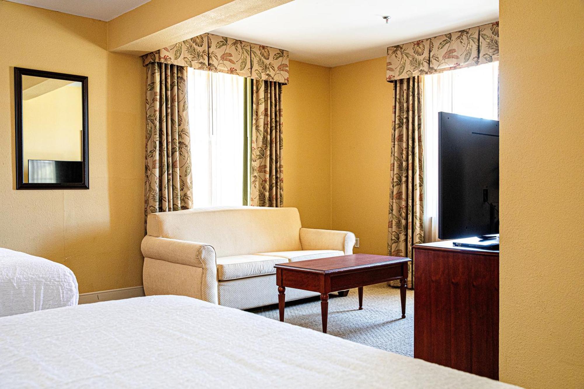 Hampton Inn Charleston-Historic District Екстериор снимка