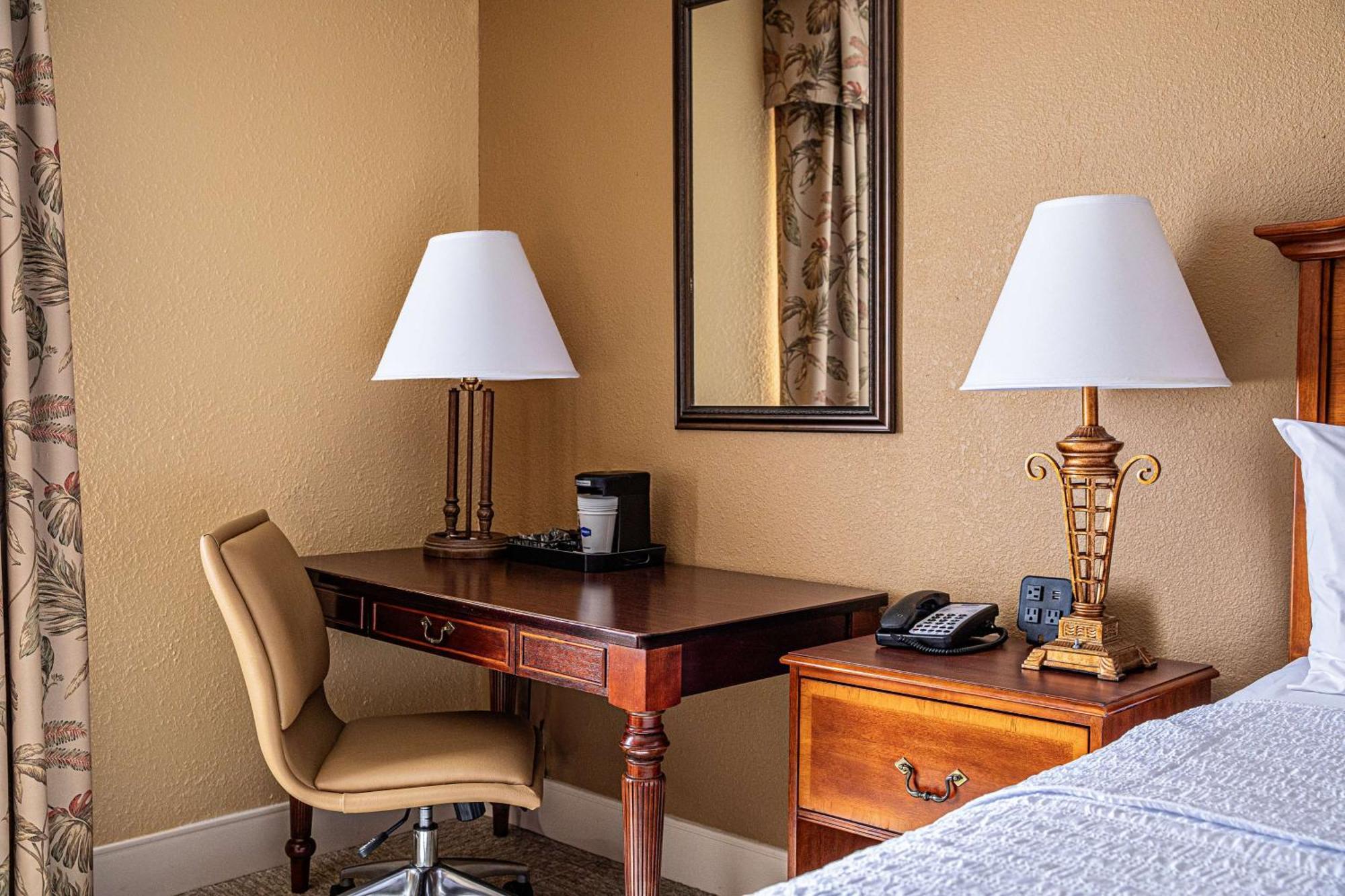 Hampton Inn Charleston-Historic District Екстериор снимка