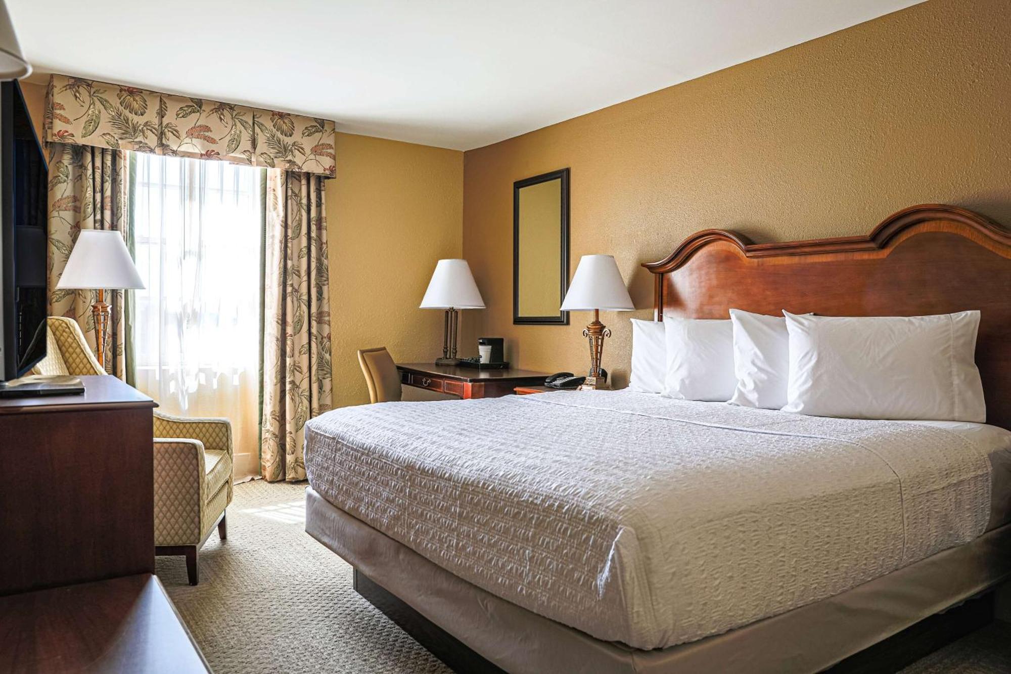 Hampton Inn Charleston-Historic District Екстериор снимка