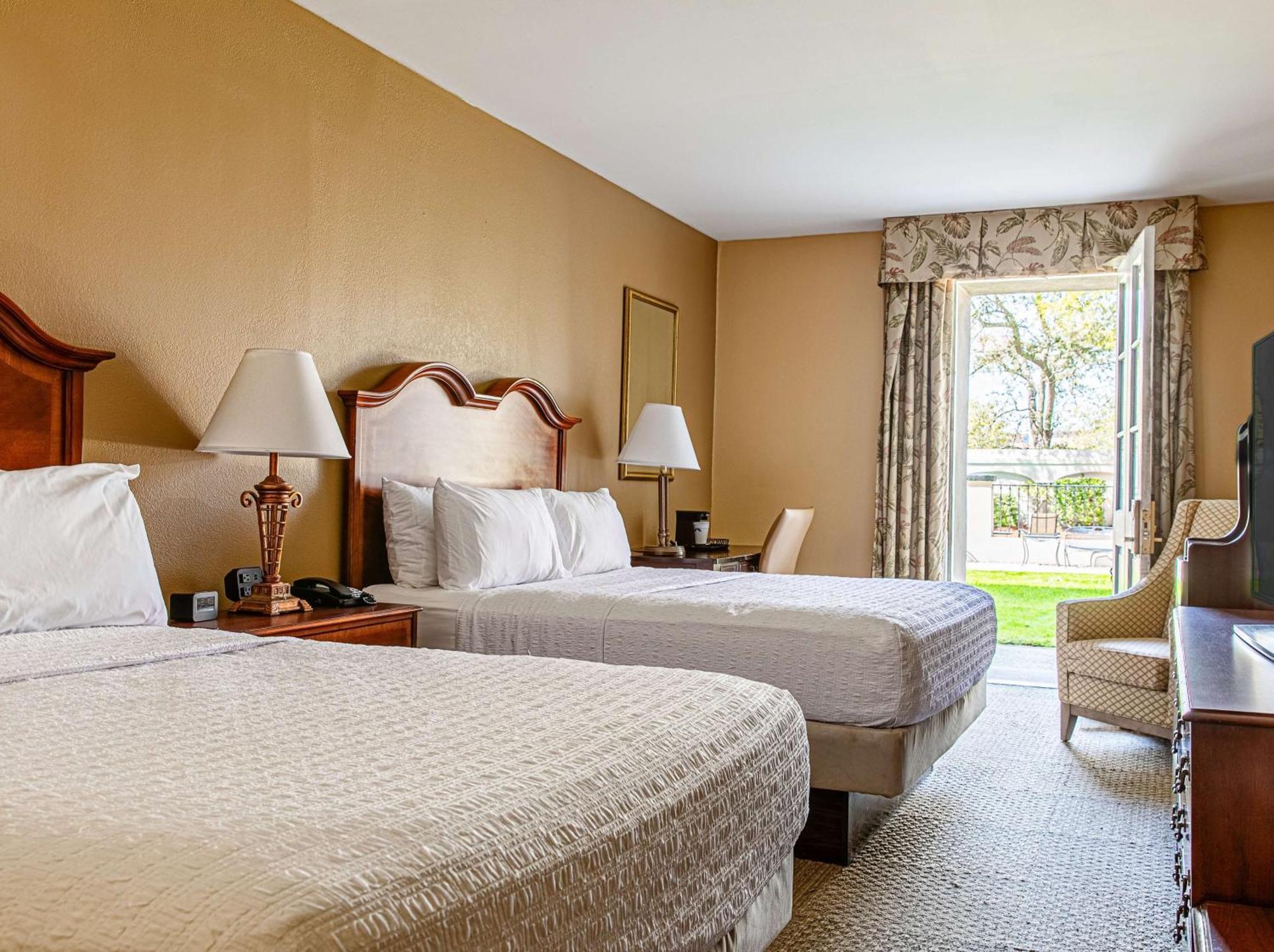 Hampton Inn Charleston-Historic District Екстериор снимка